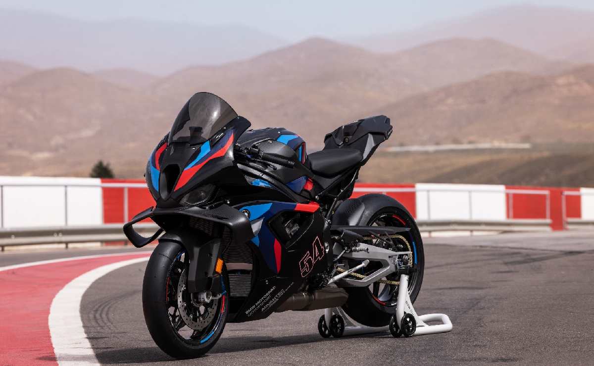 BMW M1000 RR Lanzamiento