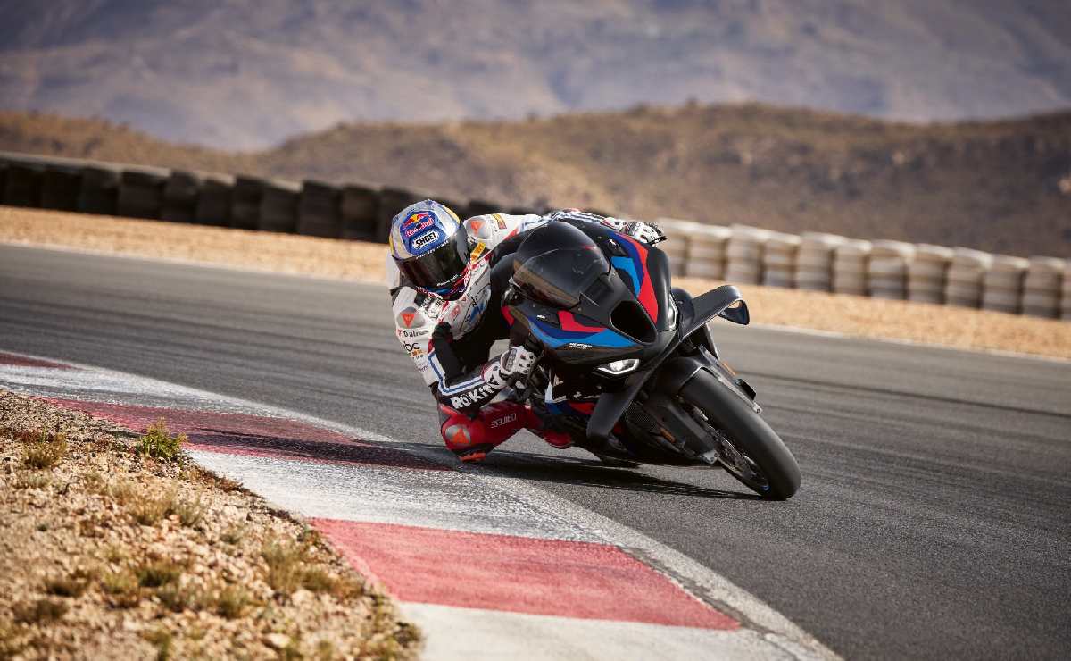 BMW M1000 RR Lanzamiento