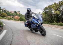 BMW R1300 RT: Más potencia y una base completamente nueva