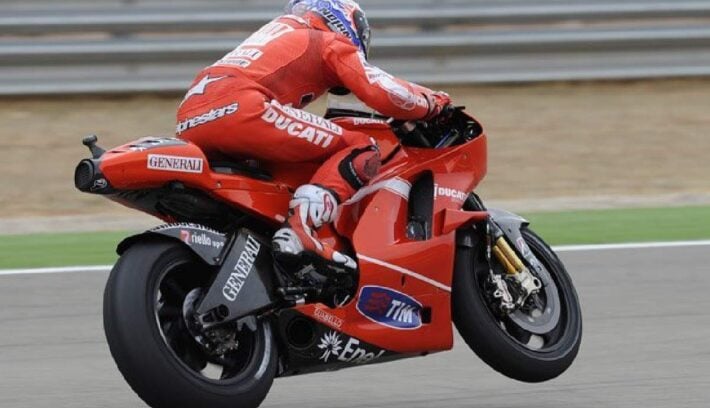 Casey Stoner: Más rápido que Rossi y campeón con dos marcas, el piloto que se retiró en su mejor momento