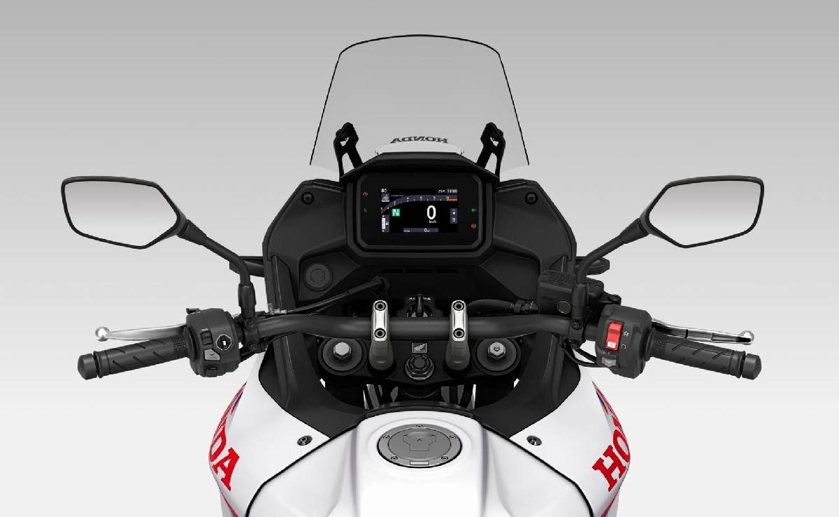 ¿Cómo funciona el sistema E-Clutch en la Honda Transalp 750? 