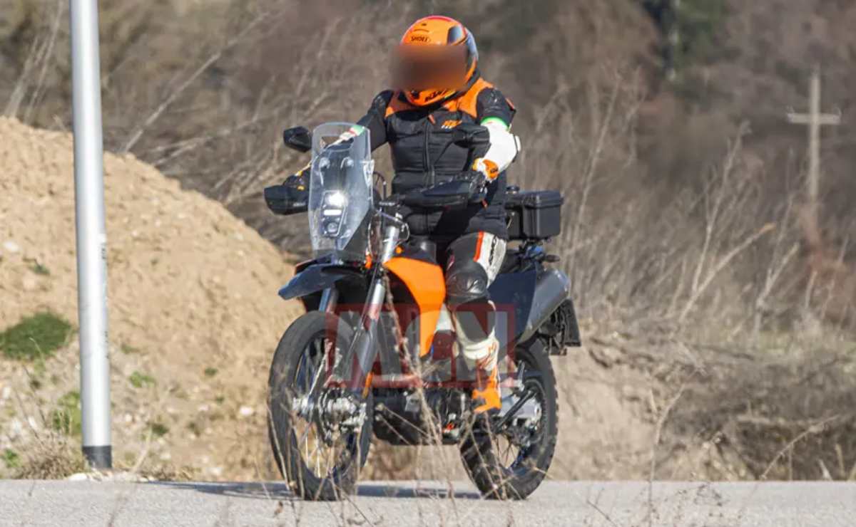 ktm 690 adventure 3 KTM 690 Adventure