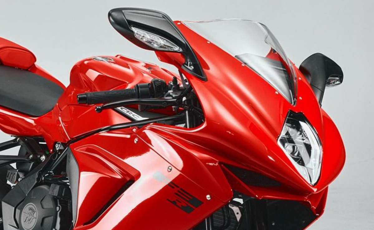 MV Agusta F3R: cómo está equipada esta moto deportiva
