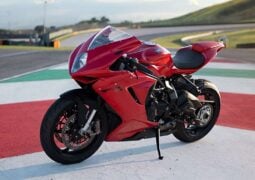 MV Agusta F3R: cómo está equipada esta moto deportiva