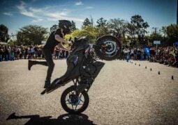 Bajaj Rouser Day Mendoza