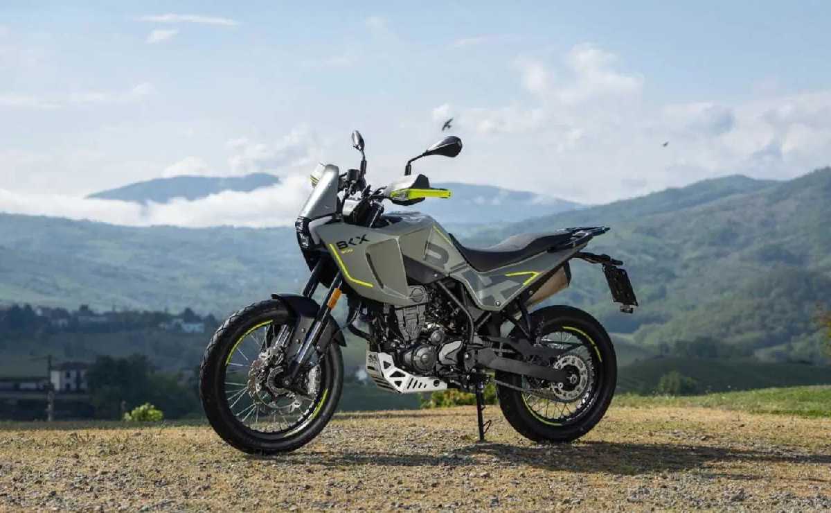 Benelli BKX 300