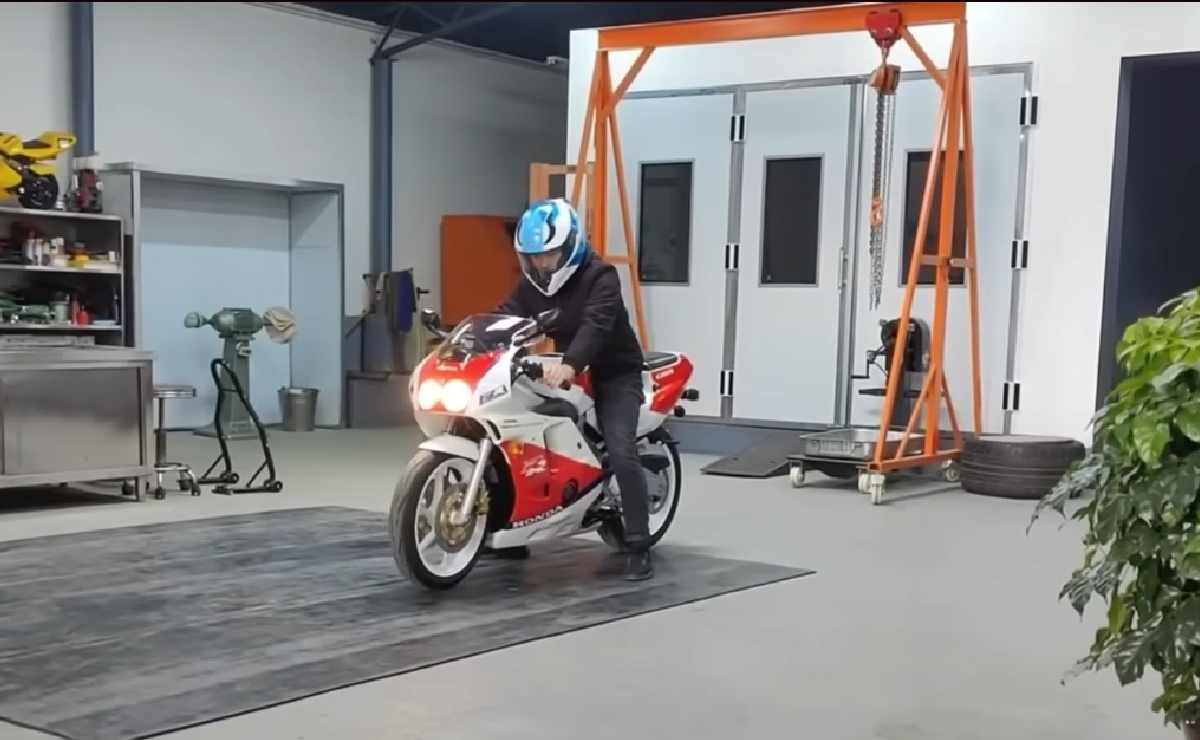 Honda RC250RR