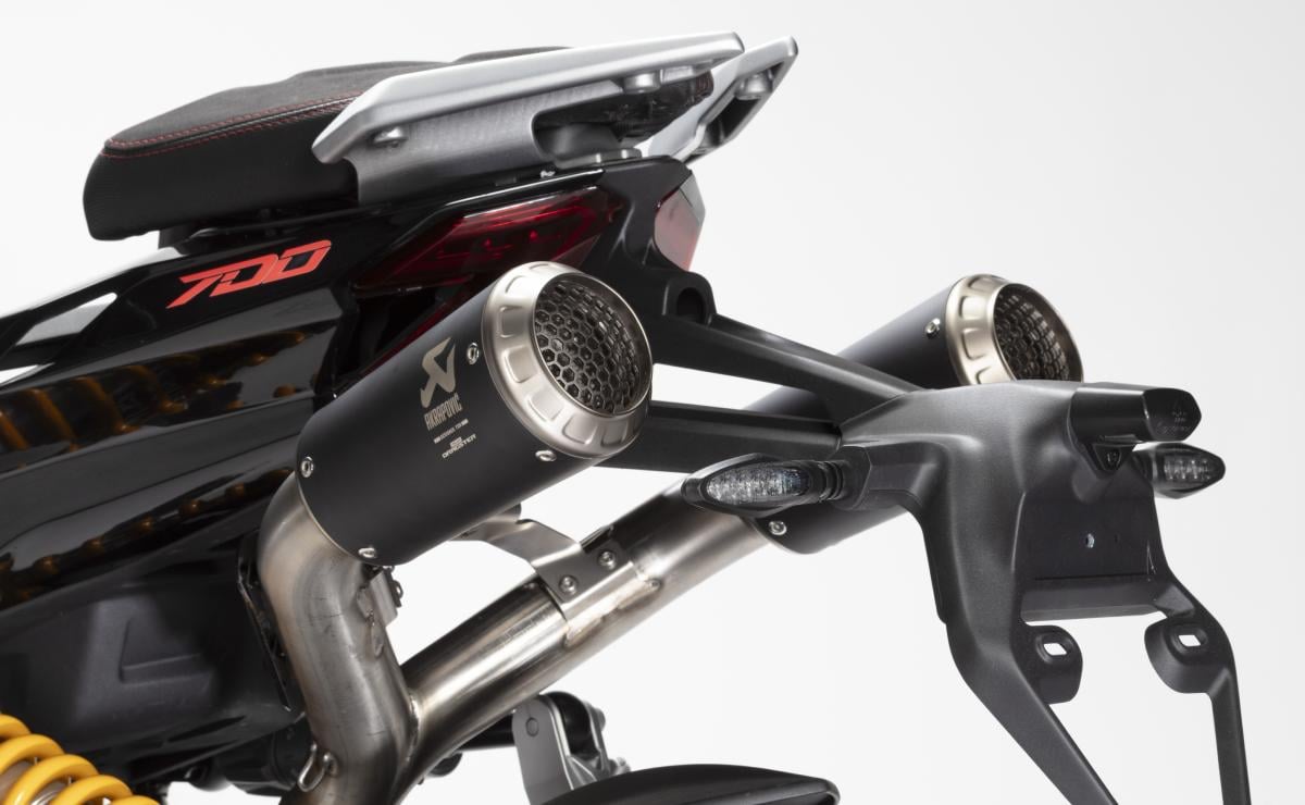 ¿Moto o scooter? Italjet Dragster 700