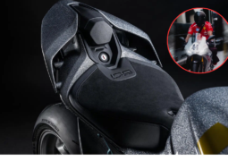 Otra vez, Lewis Hamilton fue viral en su moto: ¿Cómo es su nueva Ducati?