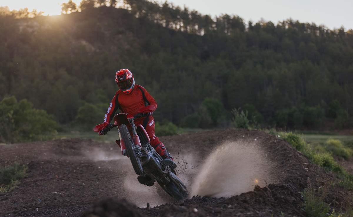 Ducati Desmo450 EDS: El sistema desmodrómico en el terreno off-road
