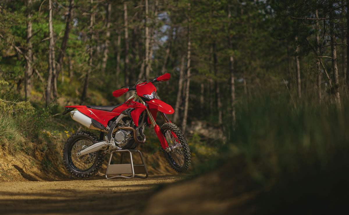 Ducati Desmo450 EDS: El sistema desmodrómico en el terreno off-road
