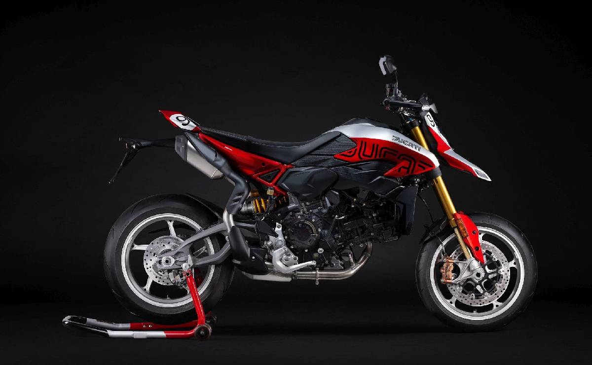ducati hypermotard v2 100 1 Ducati Hypermotard V2 Sp 100