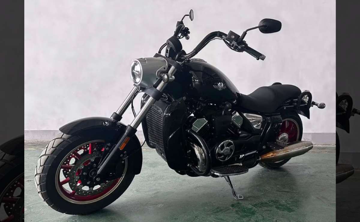 Moto custom Regal Raptor DC1000C