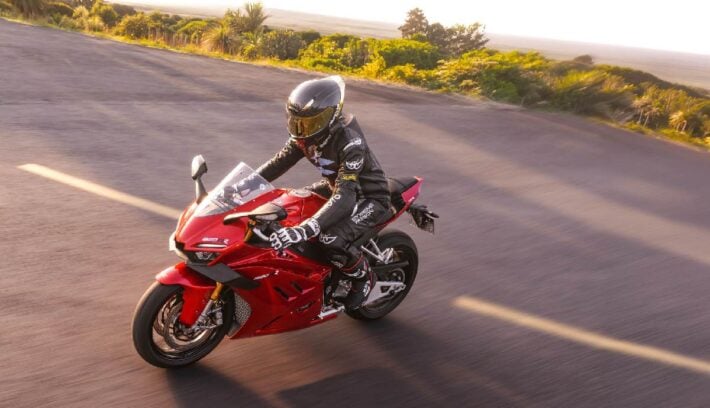 La ZXMoto 820 RR ya tiene precio en Uruguay: cuánto cuesta la nueva deportiva tricilíndrica
