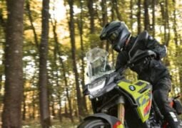 BMW F900GS