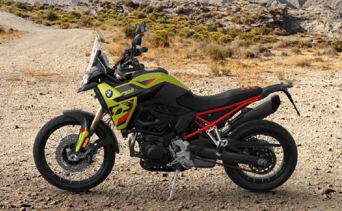 BMW F900GS 