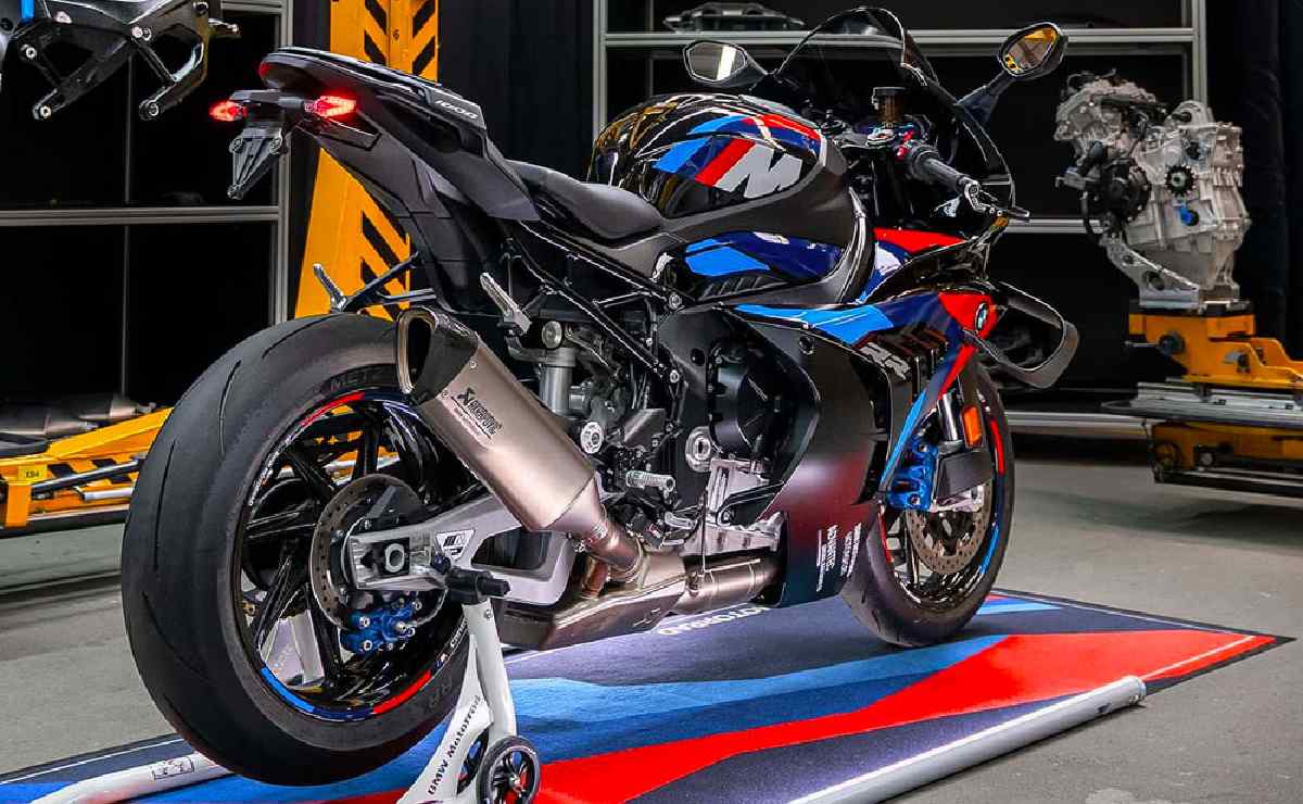 BMW M1000RR 2027