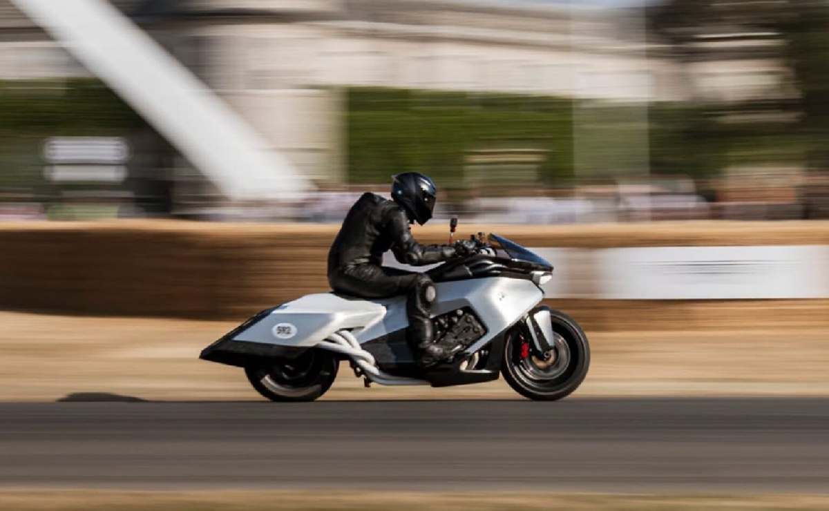 BMW Vision K1800