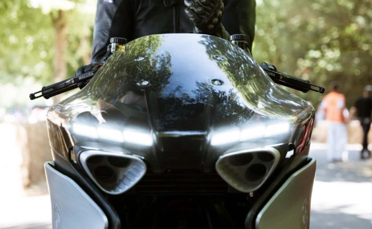 BMW Vision K1800