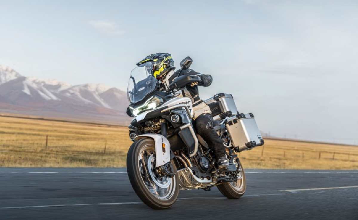 CFMoto 800MT ES