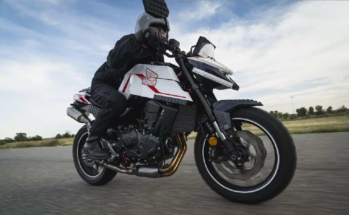 honda cb750 hornet lego 2 Honda CB750 Hornet: una preparación inspirada en LEGO