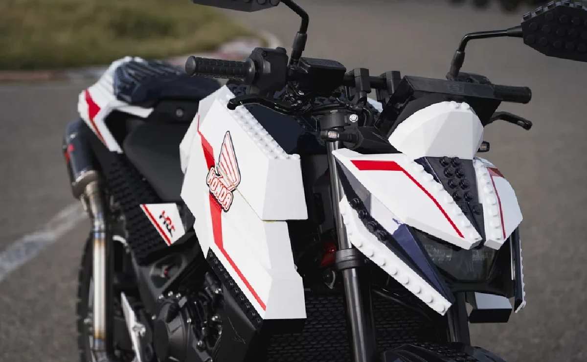 honda cb750 hornet lego Honda CB750 Hornet: una preparación inspirada en LEGO