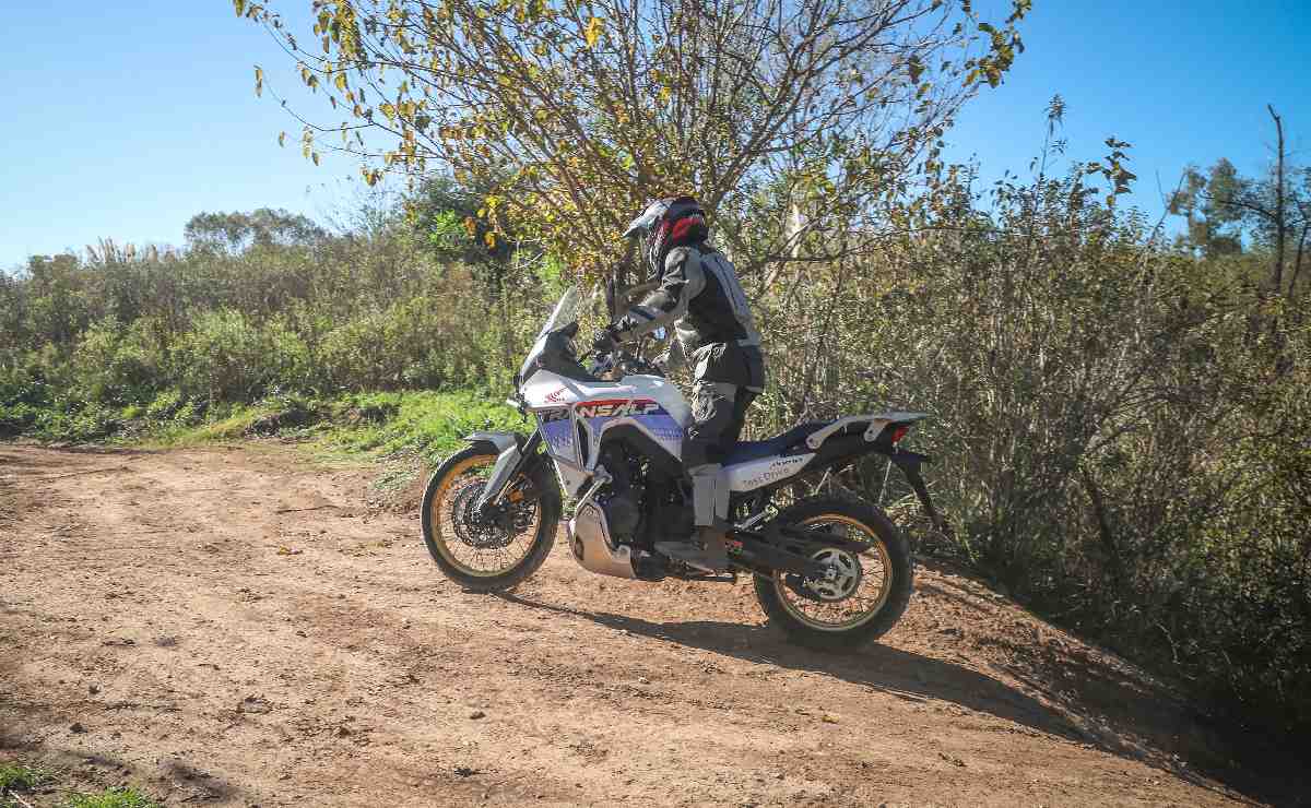 honda transalp 750 1 Honda Transalp 750