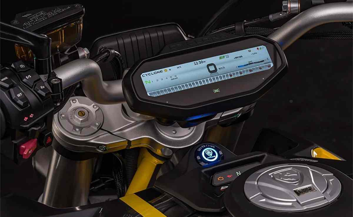 moto naked cyclone ra 1000 Moto naked Cyclone Ra 1000