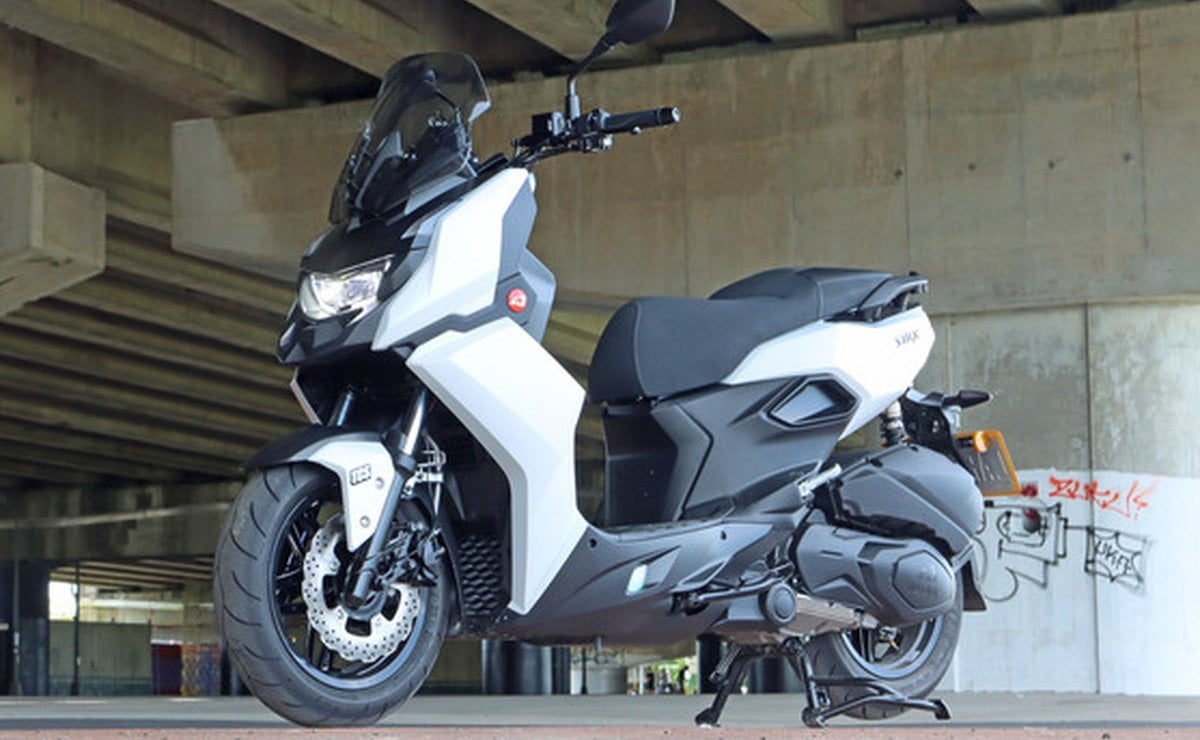 aeontek srt 300 x vs yamaha