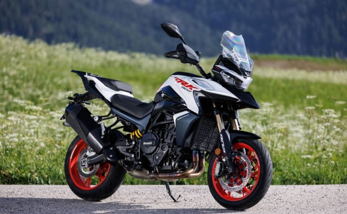 Benelli TRK 902 Stradale