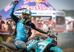 CFMoto 450MT