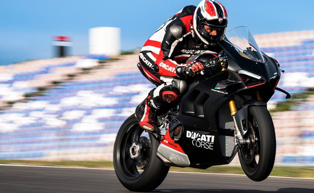 ducati panigale v4 sp regreso2