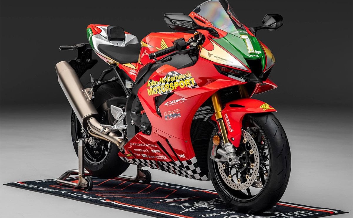 honda fireblade sp john mcguinness2 Honda lanzó una CBR1000RR-R Fireblade SP limitada a 15 unidades