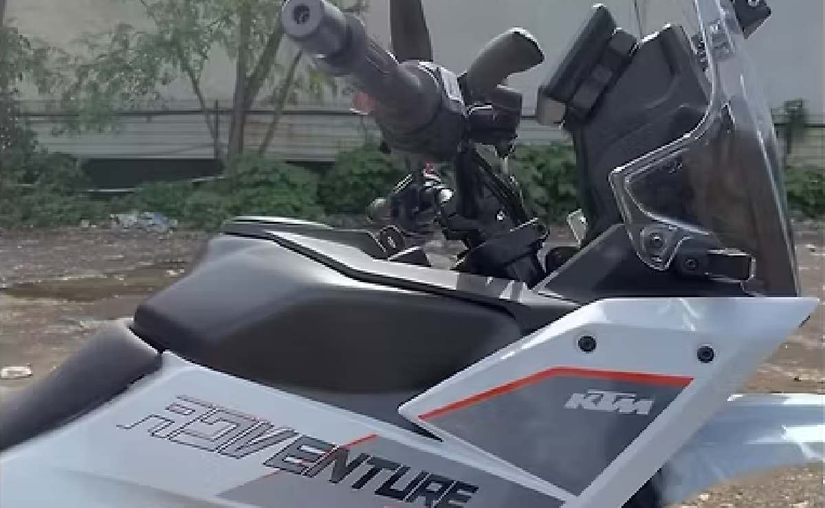KTM 390 Adventure nuuevo color