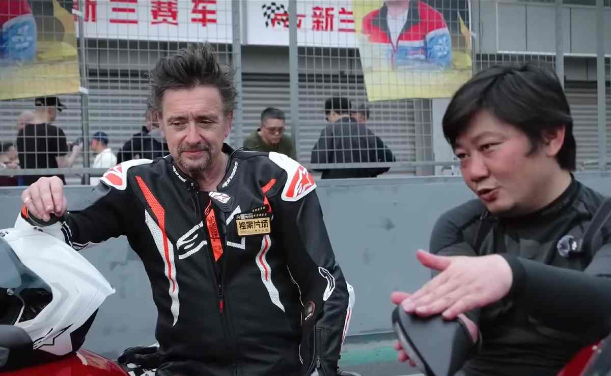 moto china zxmoto vs ducati 2 Moto china ZXMoto 820R vs Ducati Panigale