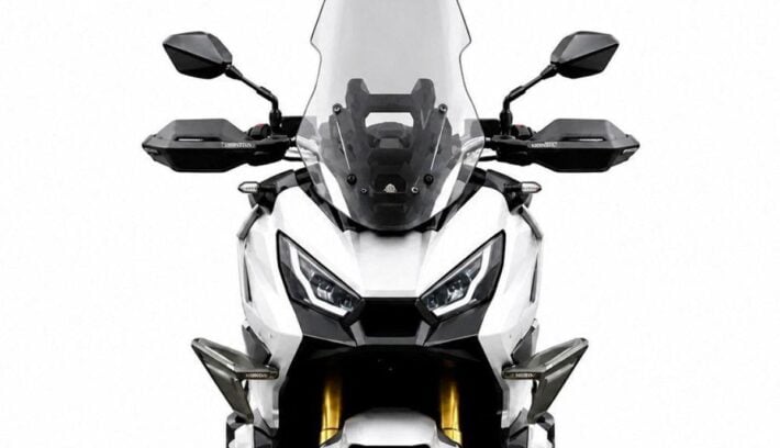 QJMotor maxiscooter adventure