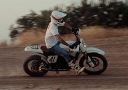 Triumph 400 XC Miura