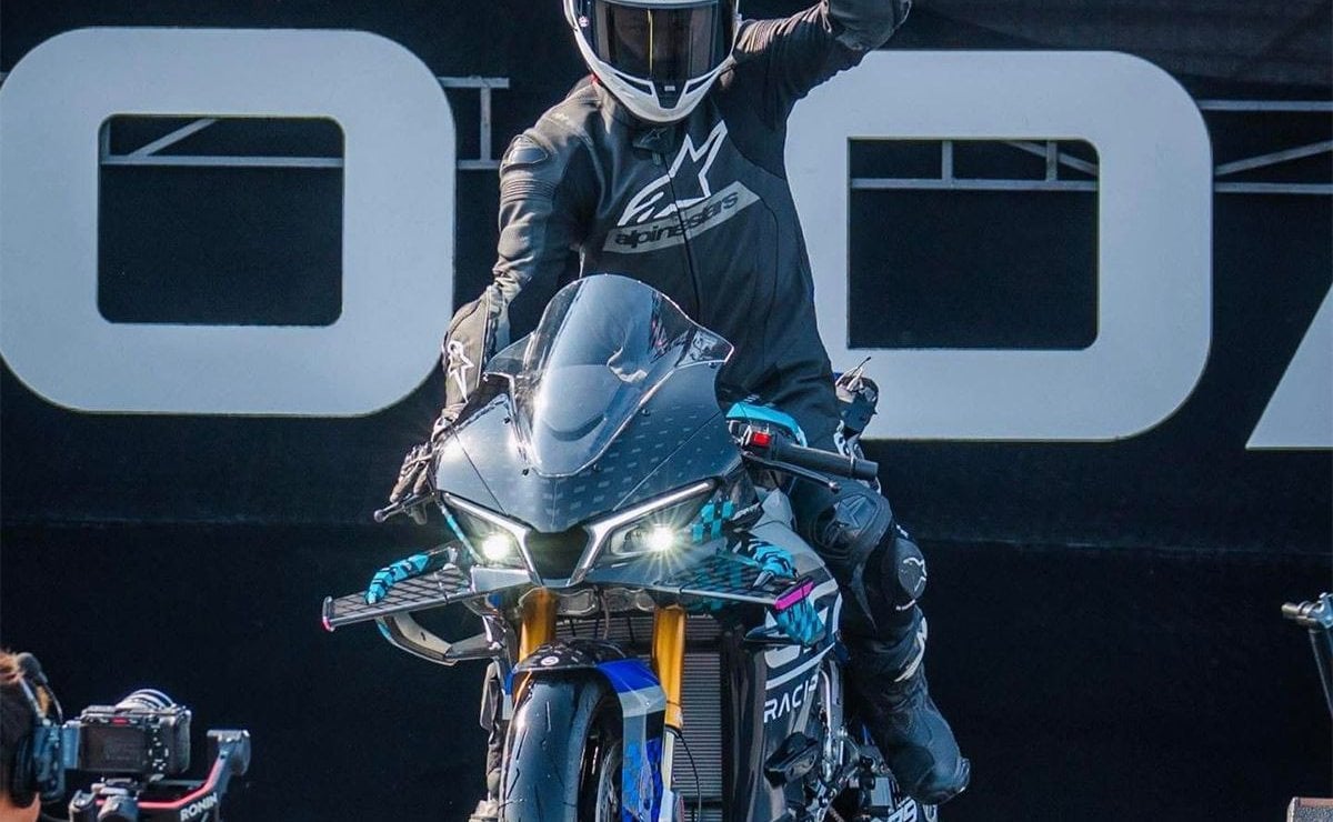 cfmoto v4sr rr2 CFMoto V4 SR-RR
