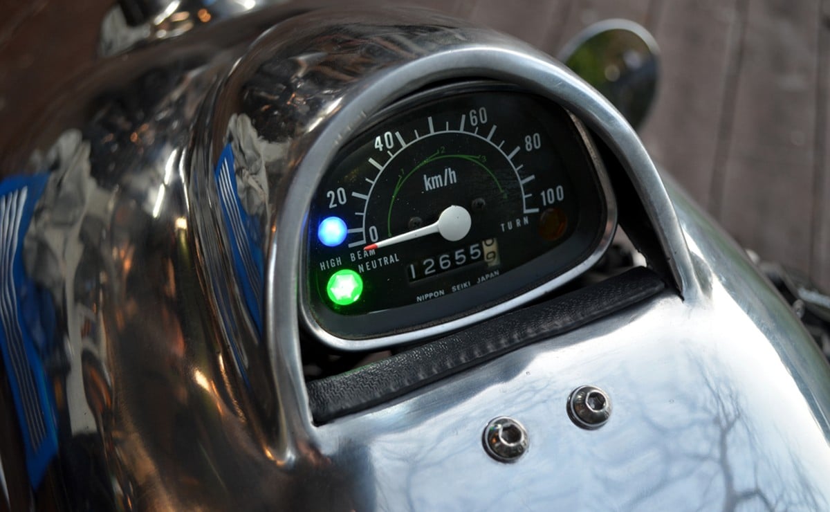 de una moto de cartero de 105 cc a escul 1200x740 1 De una moto de cartero de 105 cc a escultura art déco: el cuadro de Honda CT110 que costó