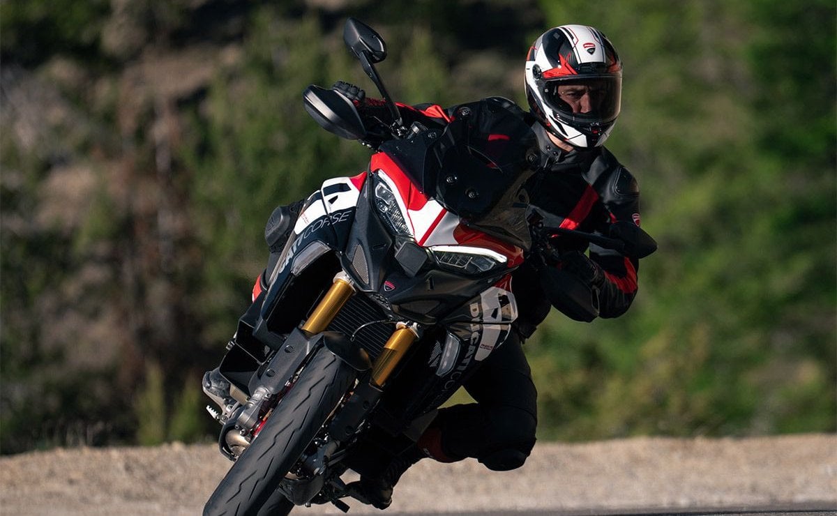 ducati multistrada pikes peak3 Ducati renueva su moto trail "más deportiva": 170 CV y diseño MotoGP