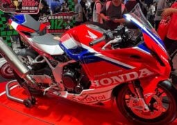 Honda CBR500R FOUR Racing Color: la deportiva de cuatro cilindros se viste de MotoGP
