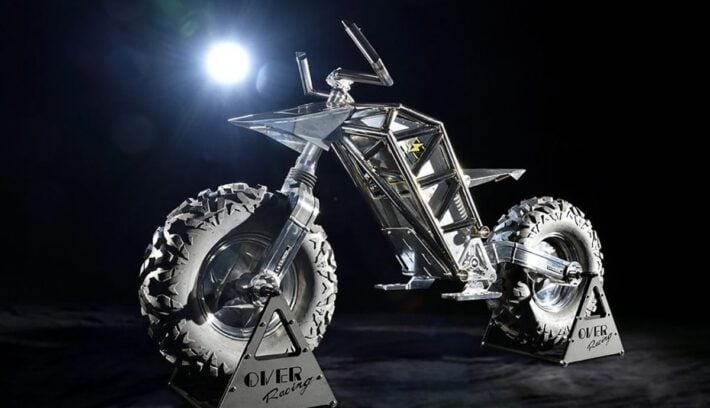 Moto Luna