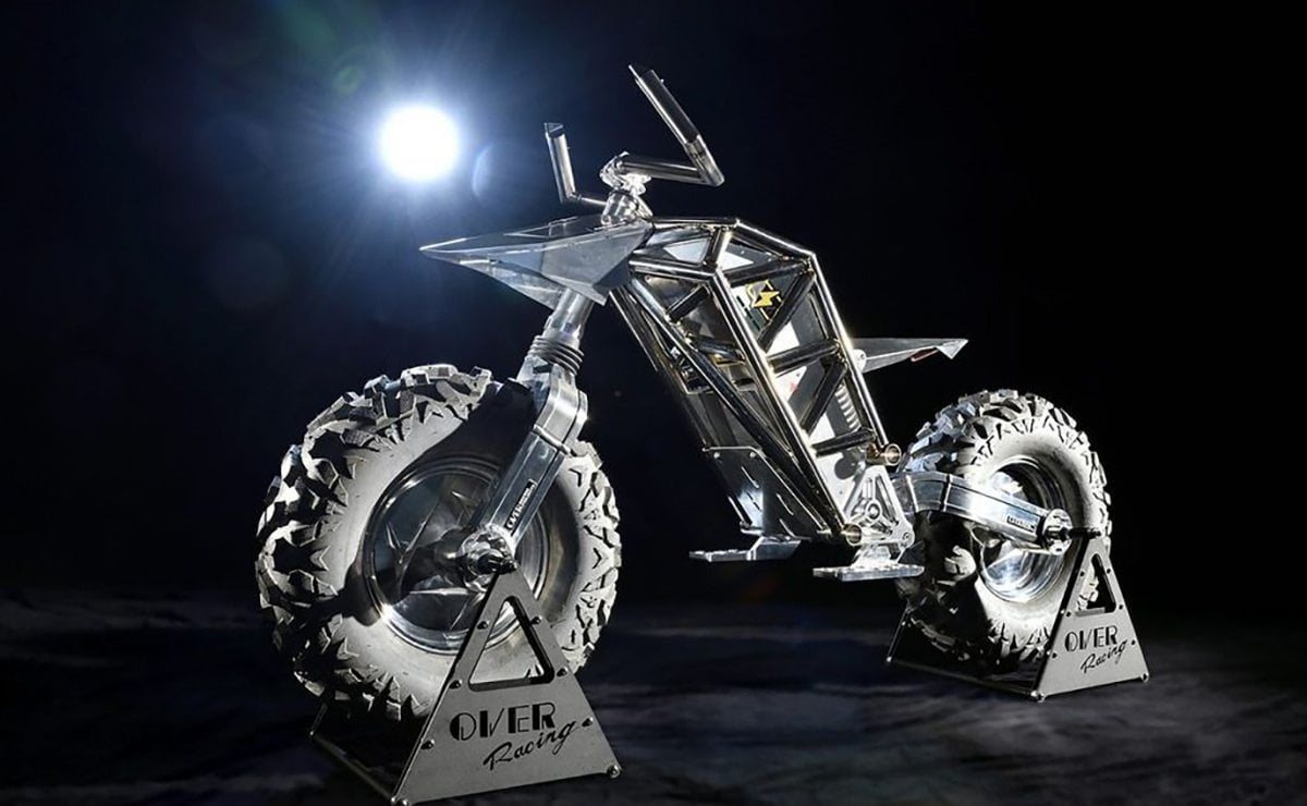 Moto Luna