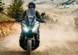 La nueva moto de corte adventure que desafía a Honda con 28 CV y mucho equipamiento