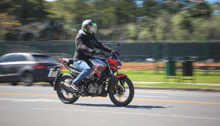 Hero Hunk 125 R Test Ride