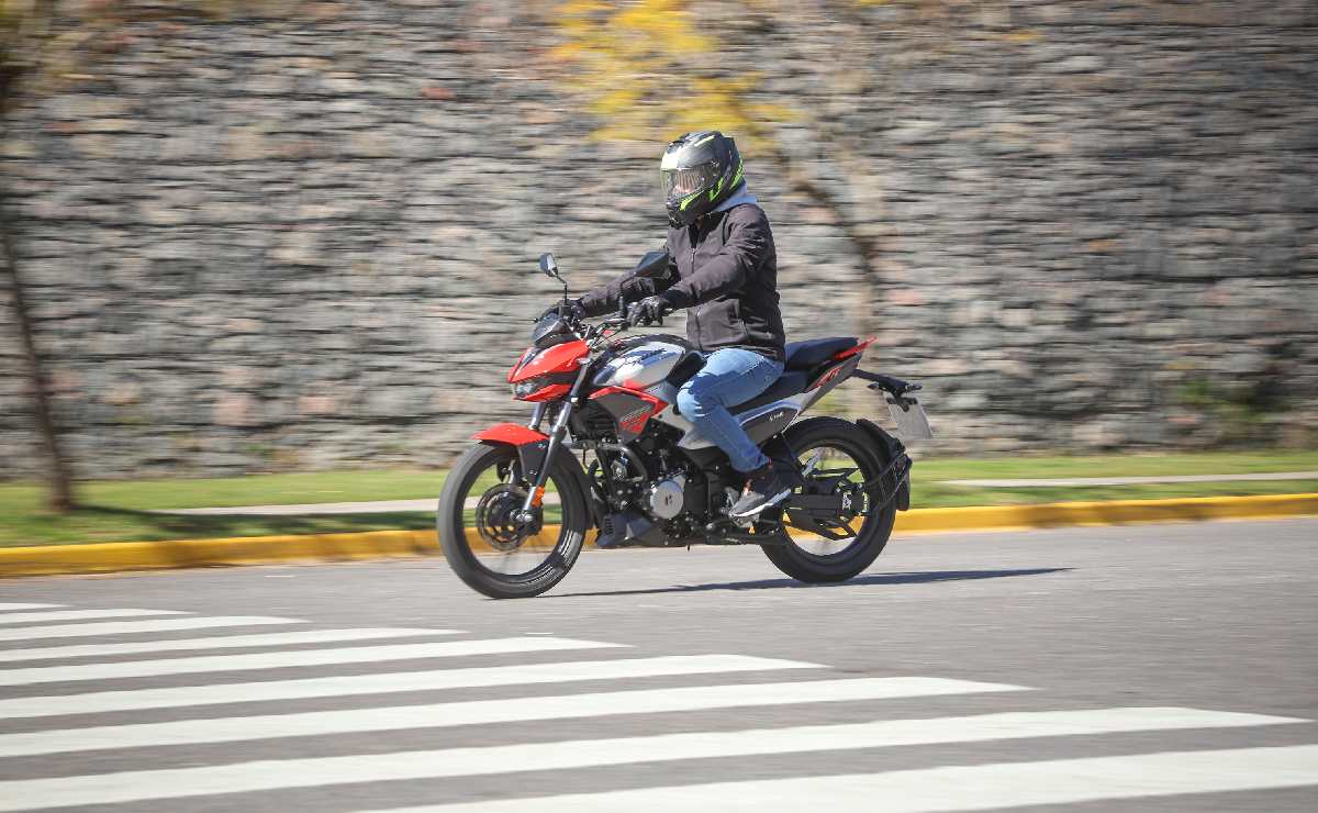 Hero Hunk 125 R Test Ride