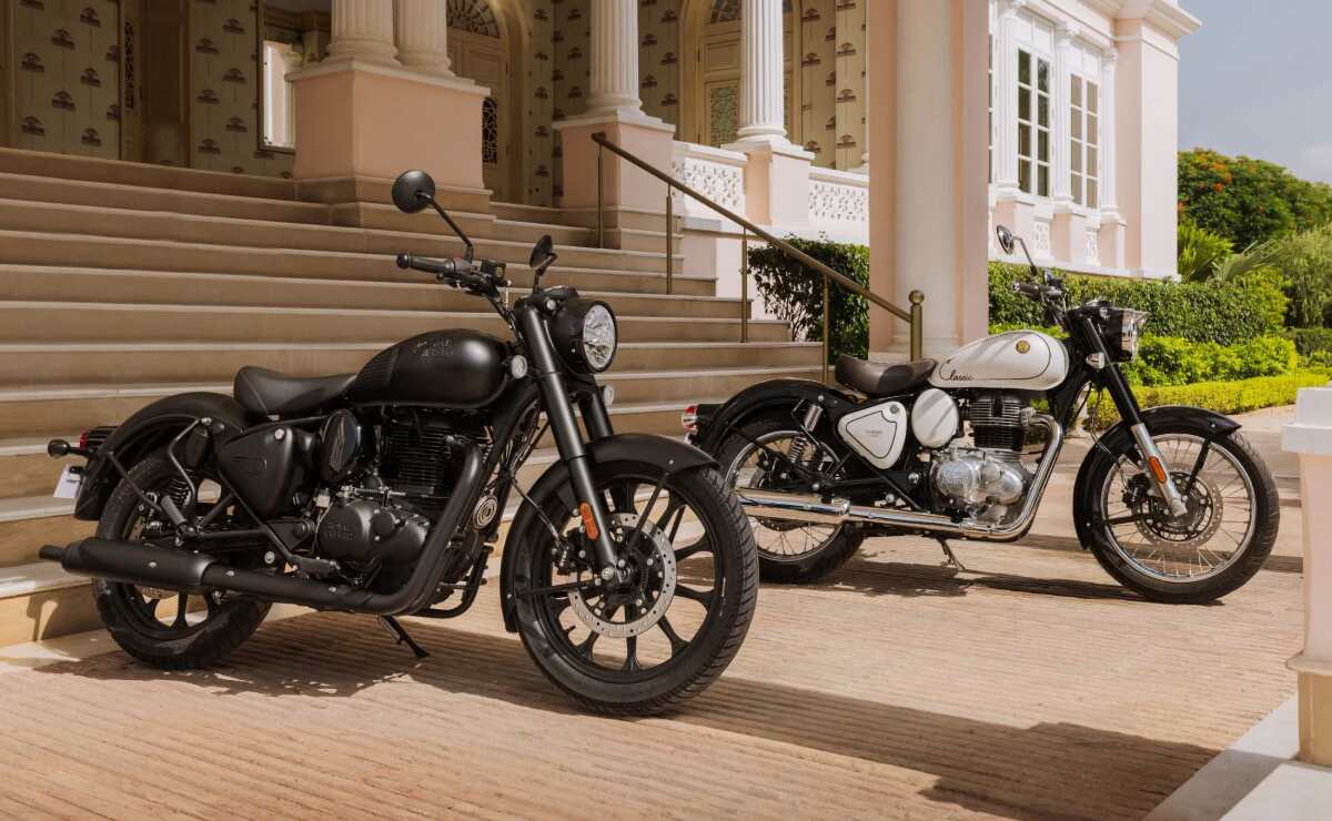 royal enfield classic 350 white 1 royal Enfield Classic 350 Signature White