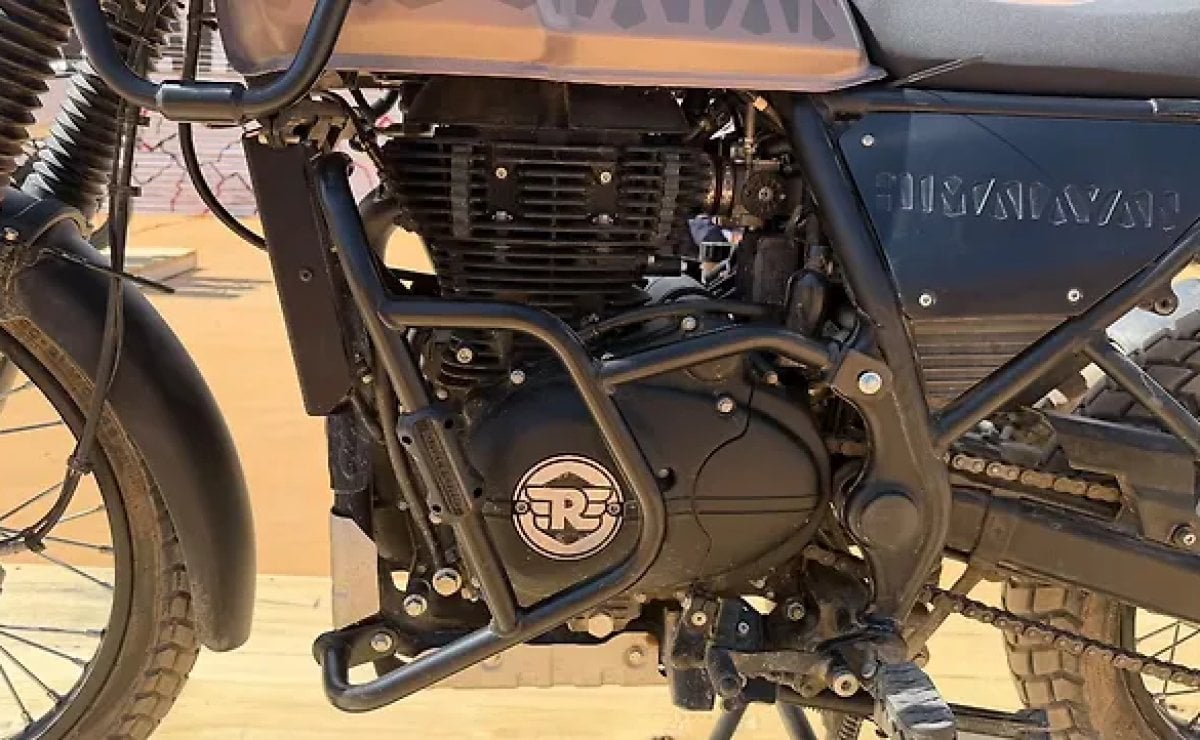royal enfield himalayan 4402 1