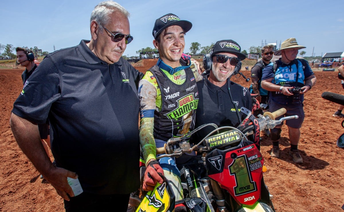 triumph hizo historia en mx2 farr s camp triumph hizo historia en mx2 farr s camp