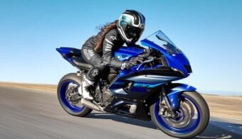 Yamaha R7
